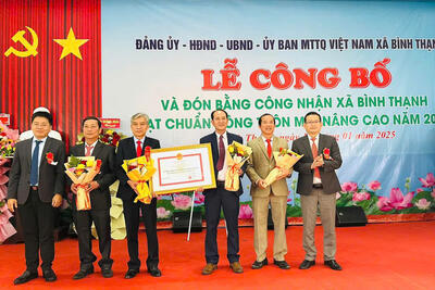 Bình Thạnh đón Bằng công nhận xã đạt chuẩn nông thôn mới nâng cao năm 2023