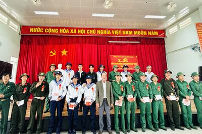 THANH NIÊN BÌNH THẠNH HĂNG HÁI LÊN ĐƯỜNG NHẬP NGŨ NĂM 2025